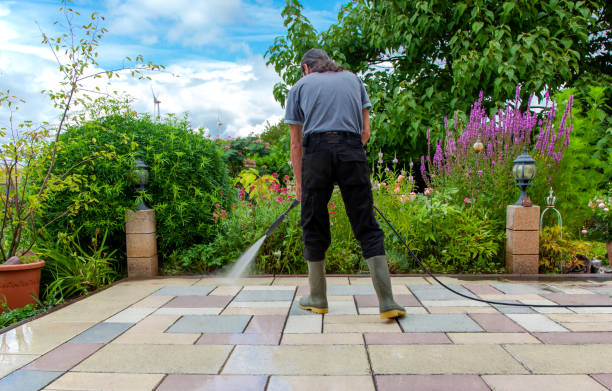 Professional Pressure Washing in Center, CO